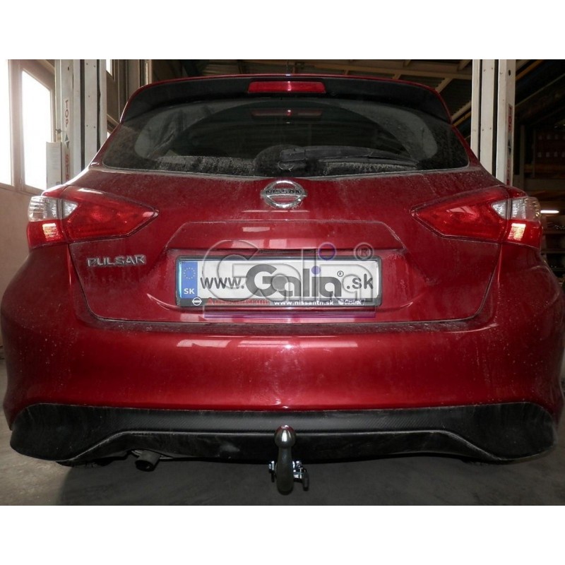 montaz hakow holowniczych