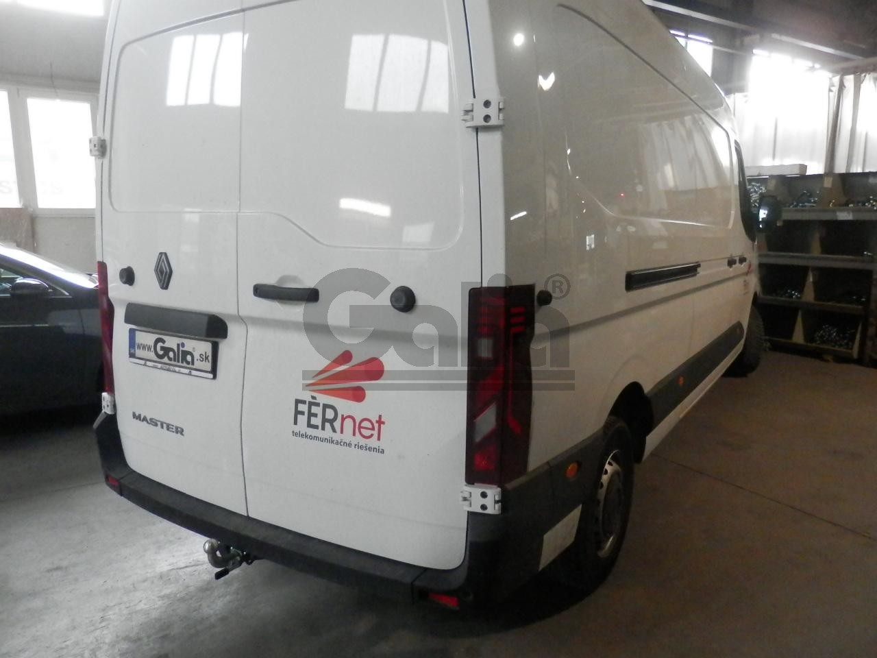 Hak holowniczy Renault Master bez stopnia (od roku 2024)